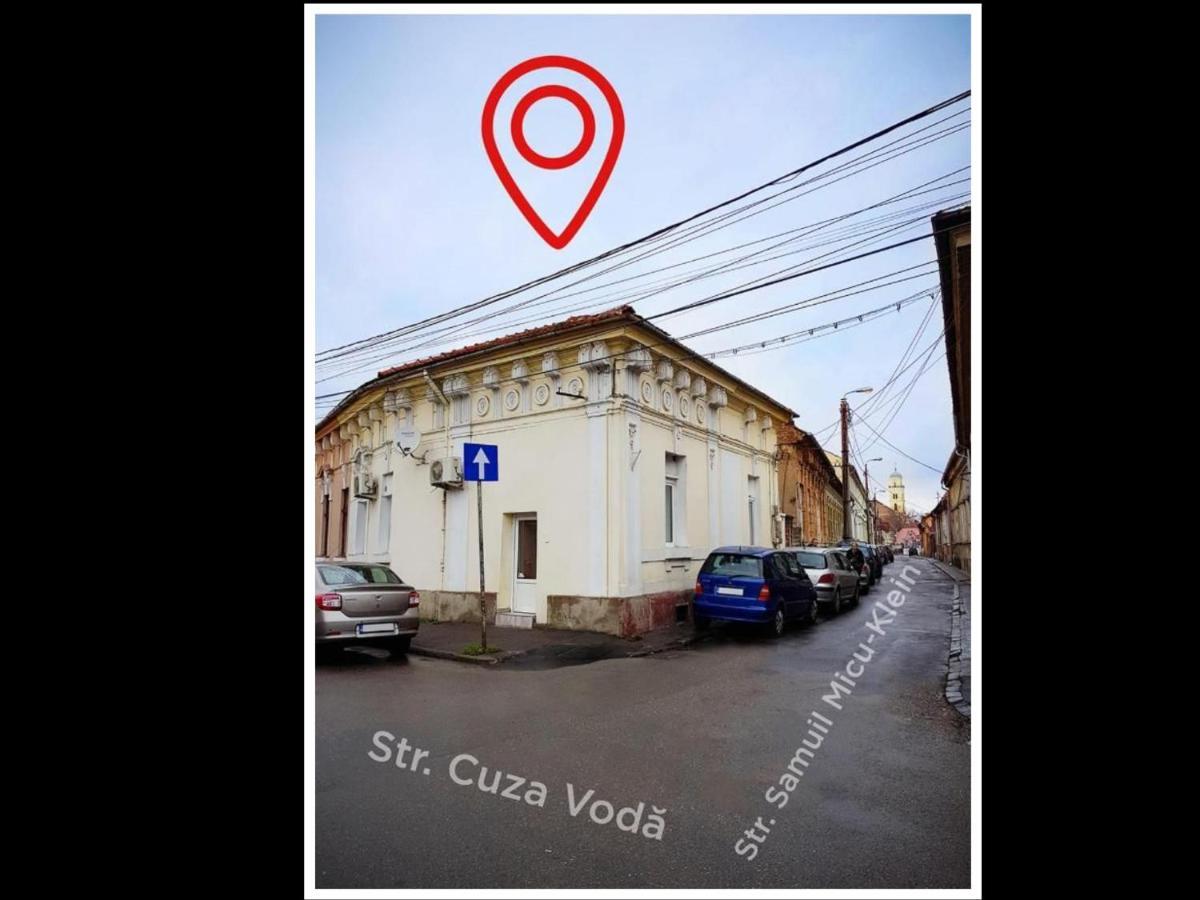 Cosy Apartment In City Centre Oradea Exterior photo